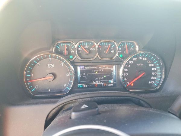 2015 CHEVROLET SUBURBAN LT