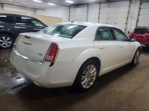 2013 CHRYSLER 300