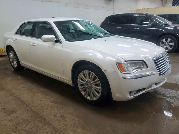 2013 CHRYSLER 300