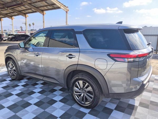2025 NISSAN PATHFINDER S