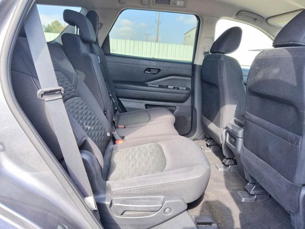 2025 NISSAN PATHFINDER S