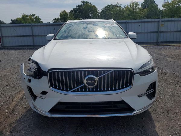 2022 VOLVO XC60 Inscription