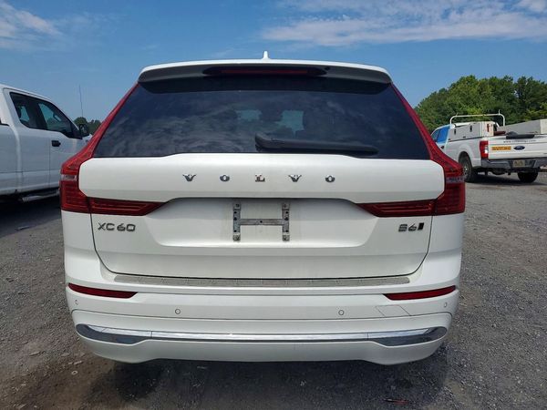 2022 VOLVO XC60 Inscription