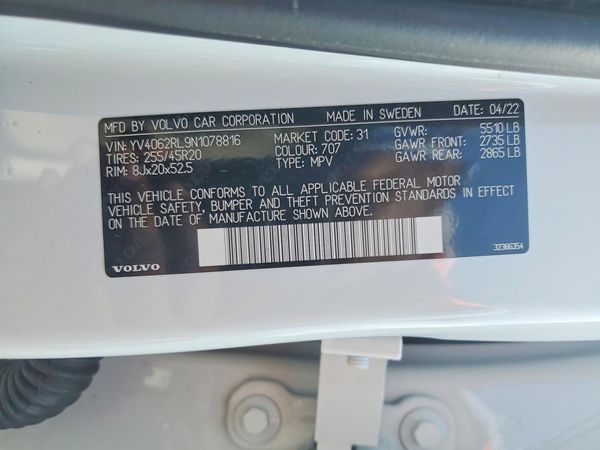 2022 VOLVO XC60 Inscription