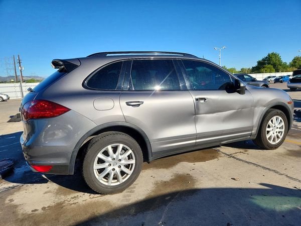2012 PORSCHE CAYENNE