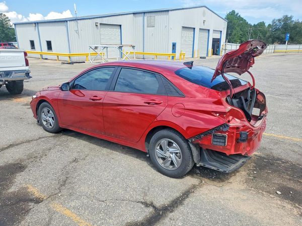 2024 HYUNDAI ELANTRA