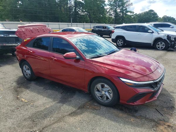 2024 HYUNDAI ELANTRA