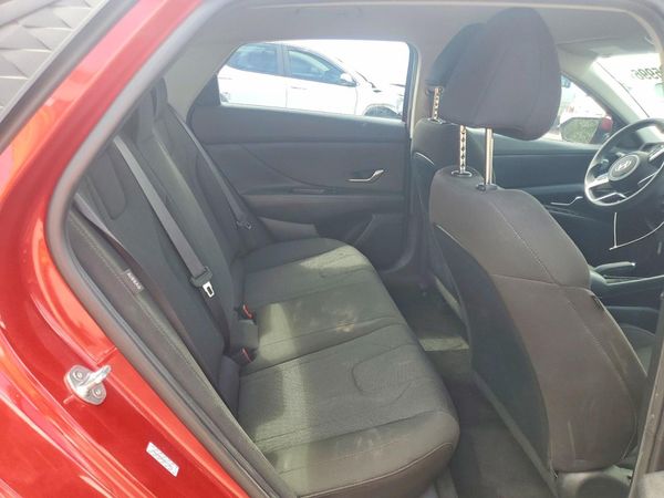 2024 HYUNDAI ELANTRA