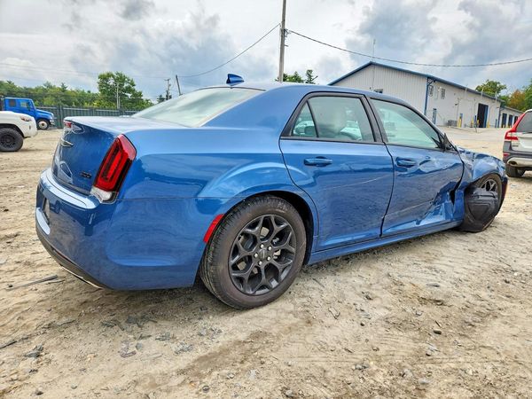 2023 CHRYSLER 300 Touring L