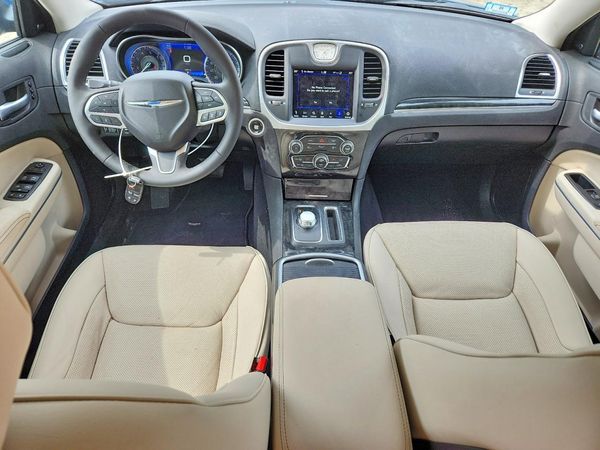 2023 CHRYSLER 300 Touring L