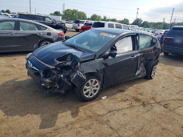 2014 HYUNDAI ACCENT — DSFA — Front 3/4