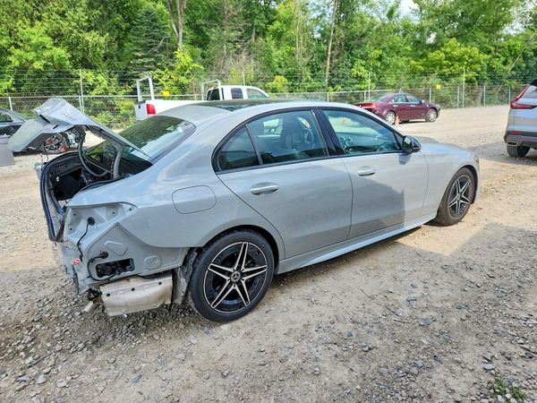 2026 MERCEDES-BENZ C