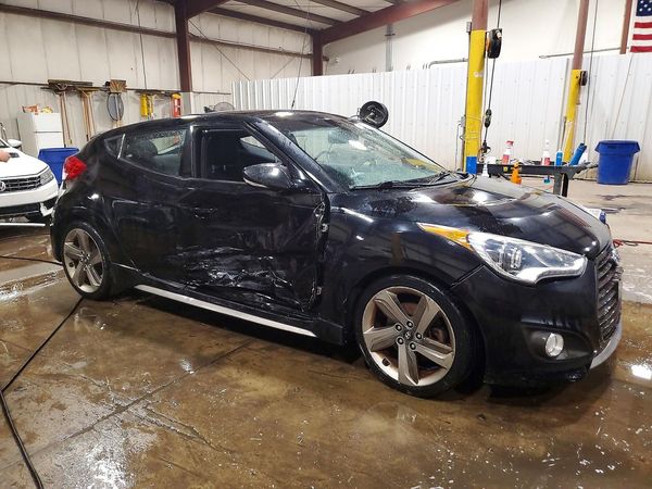 2013 HYUNDAI VELOSTER