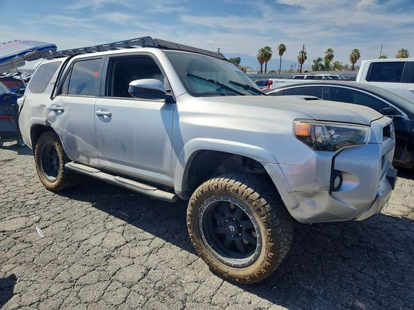 2017 TOYOTA 4RUNNER