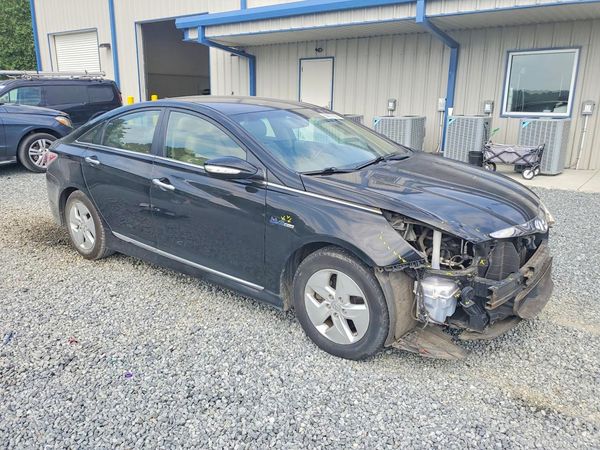 2012 HYUNDAI SONATA Middle level