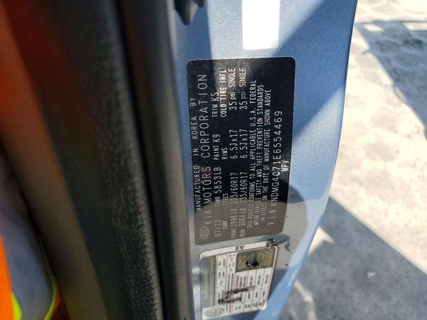 2014 KIA SEDONA GL