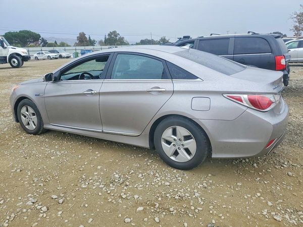2012 HYUNDAI SONATA Middle level