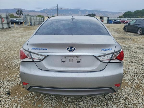 2012 HYUNDAI SONATA Middle level