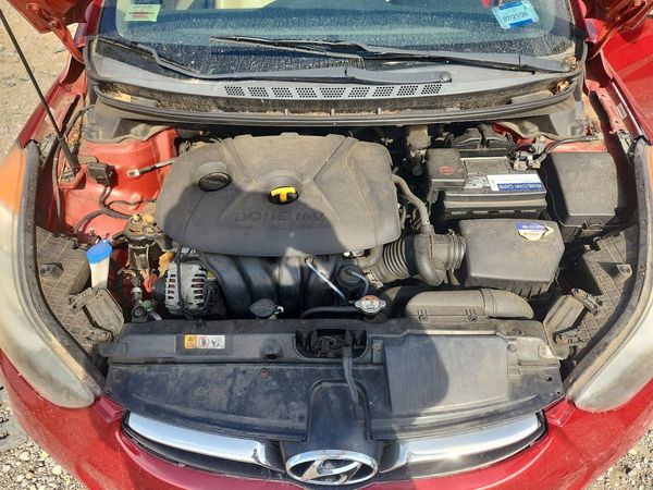 2013 HYUNDAI ELANTRA