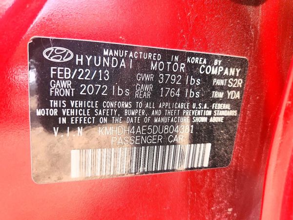 2013 HYUNDAI ELANTRA