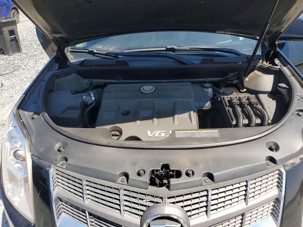 2012 CADILLAC SRX Luxury