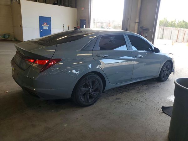 2021 HYUNDAI ELANTRA