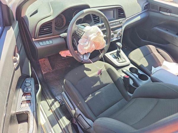 2019 HYUNDAI ELANTRA