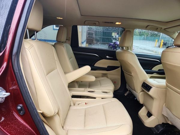 2015 TOYOTA HIGHLANDER