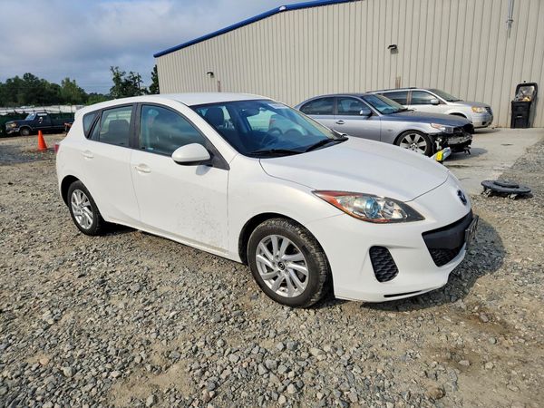 2013 MAZDA 3