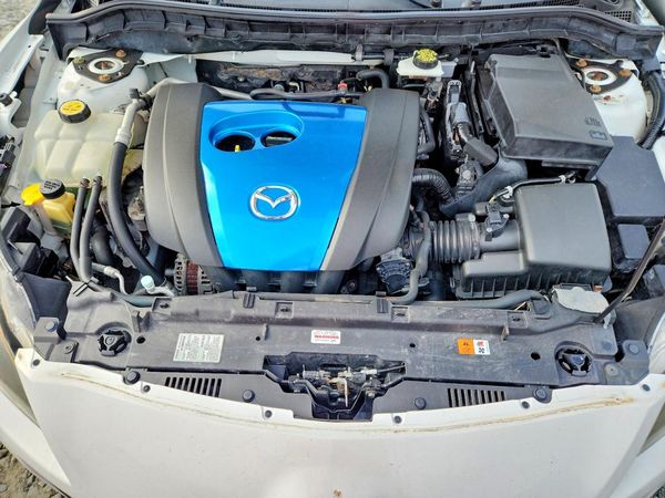 2013 MAZDA 3
