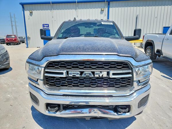 2021 RAM 3500 TRADESMAN CREW CAB 4X2