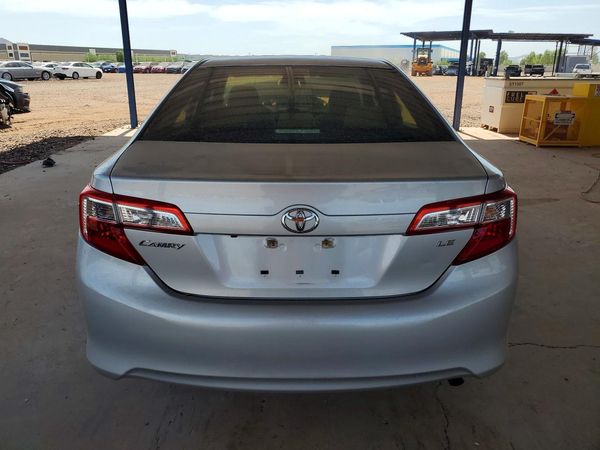 2014 TOYOTA CAMRY