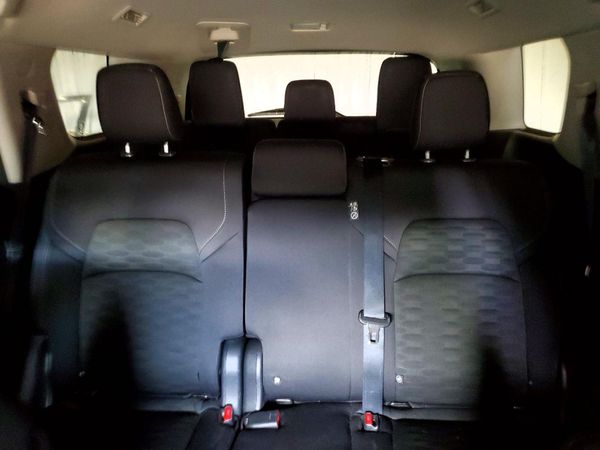 2025 NISSAN PATHFINDER S