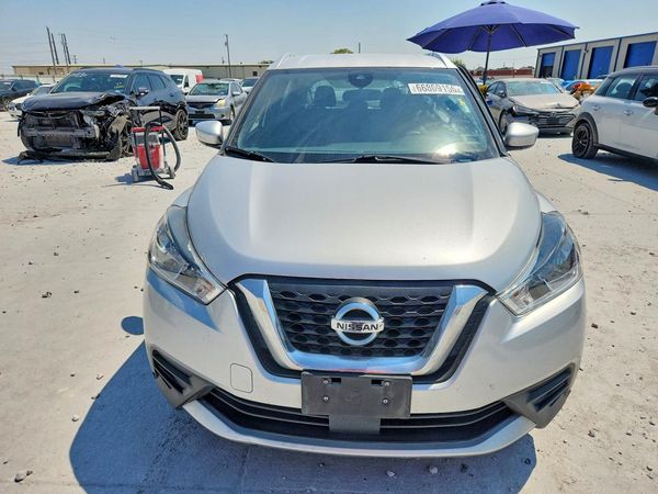 2020 NISSAN KICKS