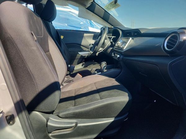 2020 NISSAN KICKS