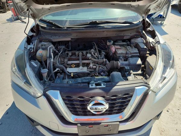 2020 NISSAN KICKS