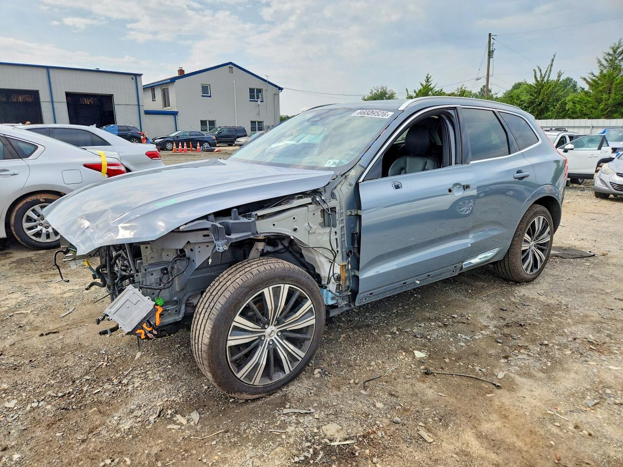 2022 VOLVO XC60 Inscription