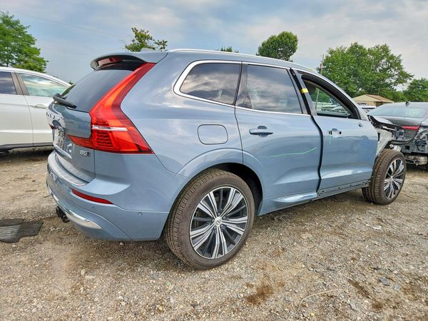 2022 VOLVO XC60 Inscription