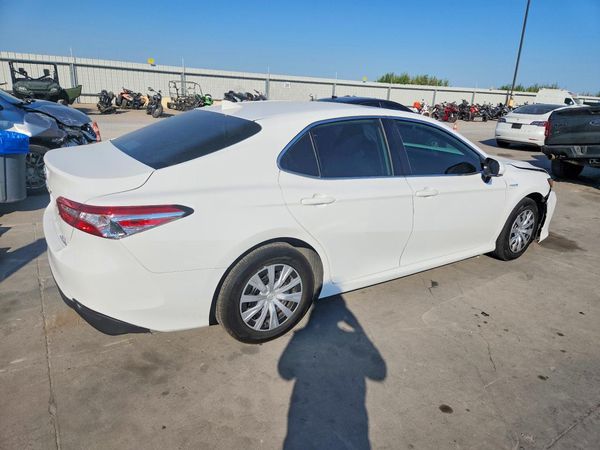 2020 TOYOTA CAMRY