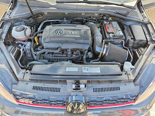 2019 VOLKSWAGEN GTI