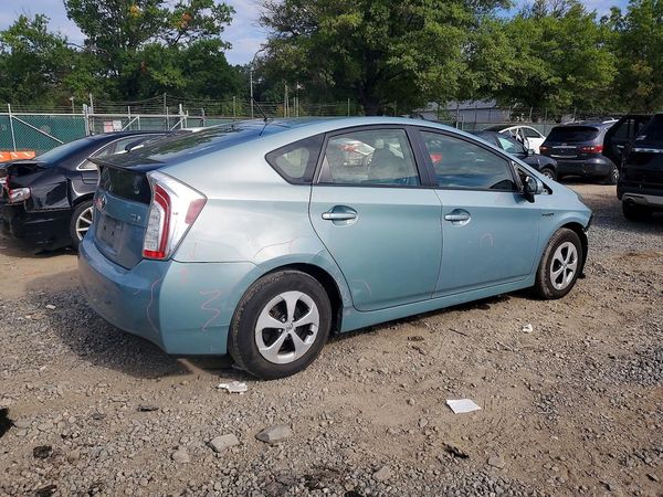 2013 TOYOTA PRIUS