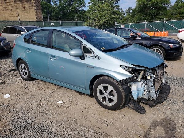 2013 TOYOTA PRIUS