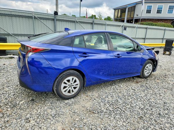 2016 TOYOTA PRIUS One/Two