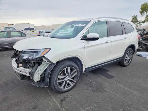 2017 HONDA PILOT
