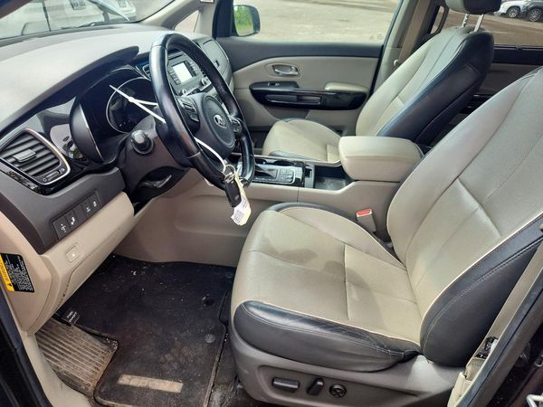 2015 KIA SEDONA GLS - Middle level