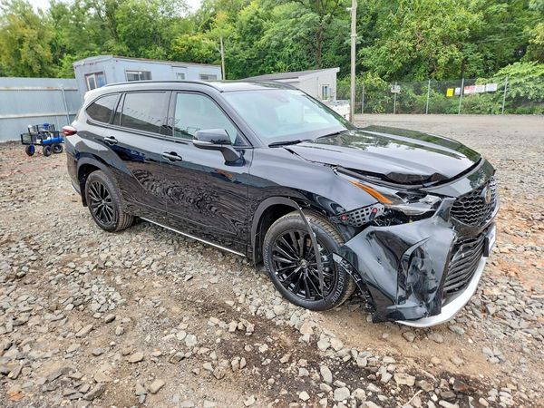 2026 TOYOTA HIGHLANDER