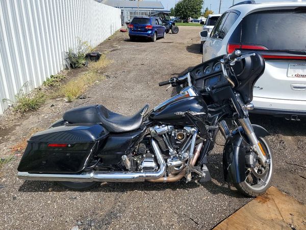 2017 HARLEY-DAVIDSON FLHX