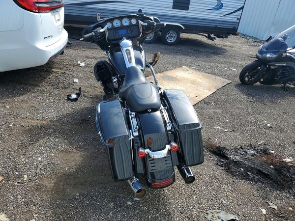 2017 HARLEY-DAVIDSON FLHX