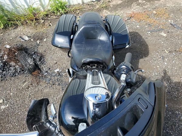 2017 HARLEY-DAVIDSON FLHX