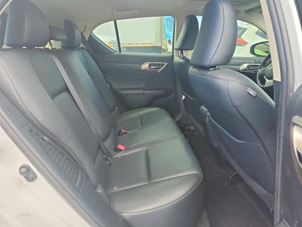 2014 LEXUS CT 200h